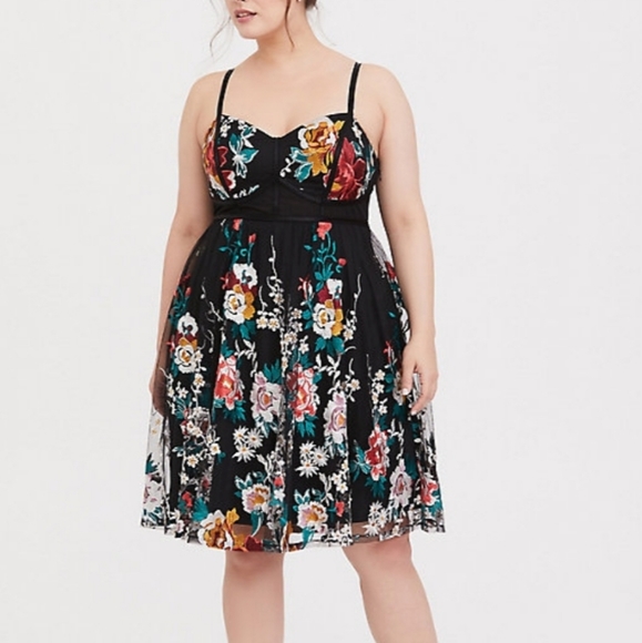 torrid embroidered dress